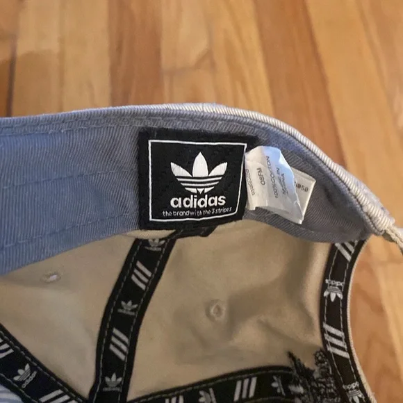 ADIDAS tan hat - Picture 5 of 6